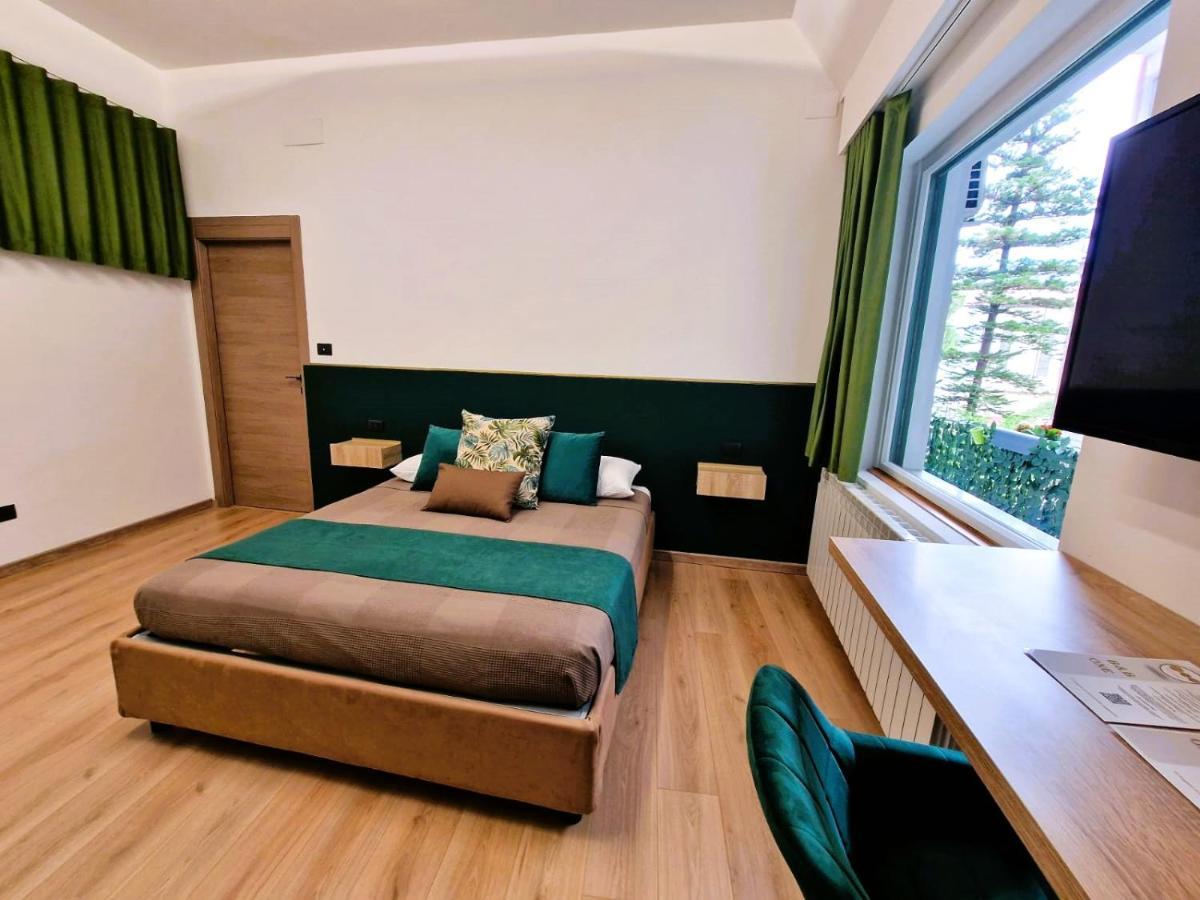 B&B One Catánia Buitenkant foto
